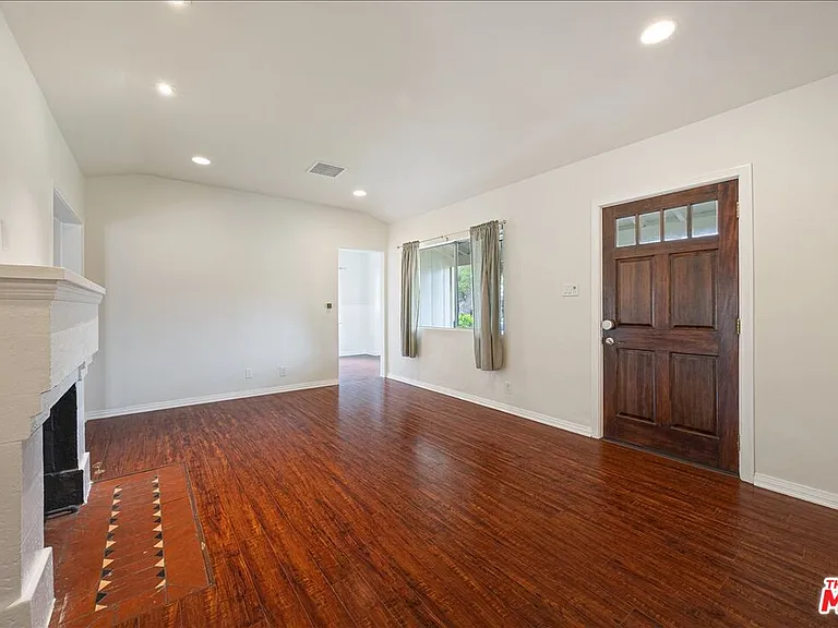 4328 Goodland Ave — Photo 13