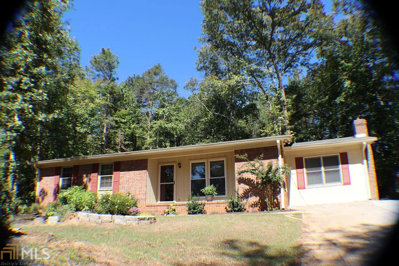 220 N Etowah Dr photo 1