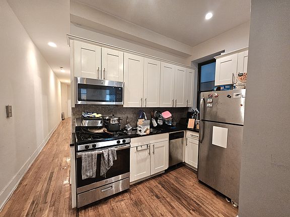 3rd image of 144 W 111th St APT 2