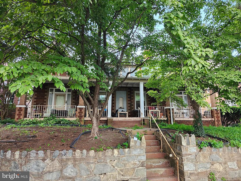 1st image of 1305 Fern St NW
