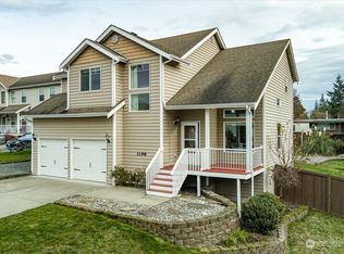 1198 NW Kathleen Dr, Oak Harbor, WA 98277