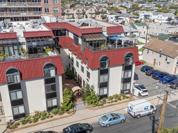 425 Shore Road #2D, Long Beach, NY 11561