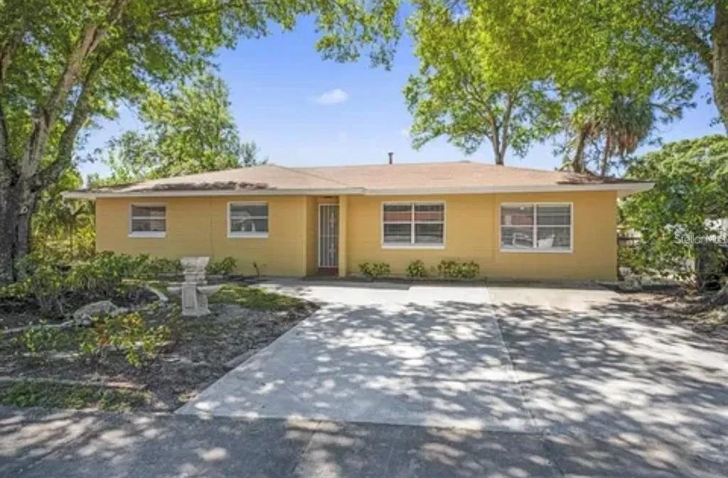 1 bed, 1.0 bath, 650 sqft, $1,000 — Photo 1