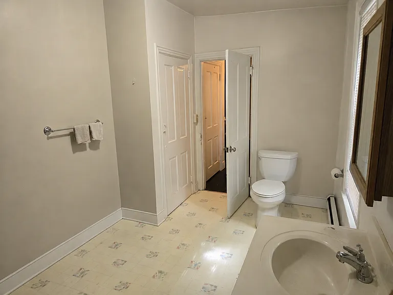 227 Mill St — Photo 10