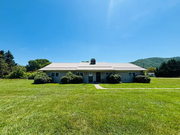 4402 Riffe St, Elliston, VA 24087