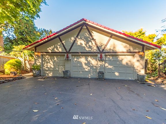 5th image of 10957 Gisselberg Ln NW
