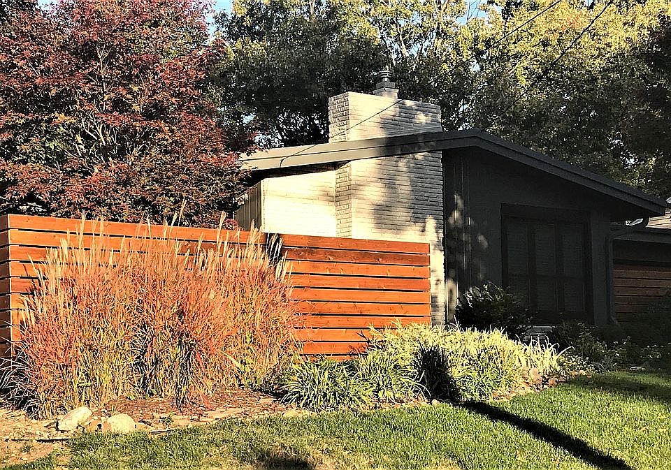 2nd image of 912 29th St