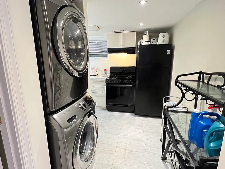 1311 Allison St NW — Photo 8