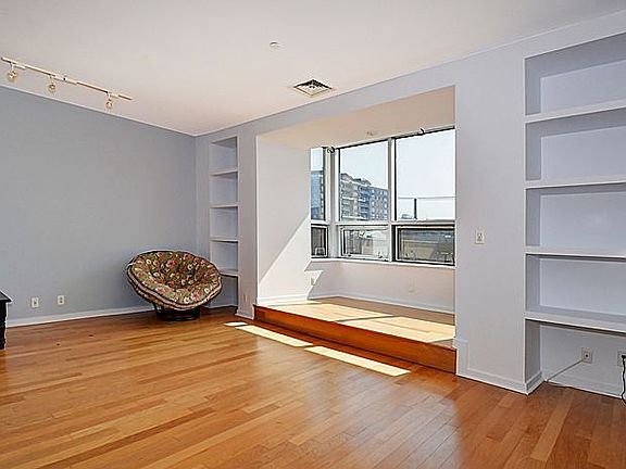 5th image of 689 Marin Blvd APT 402