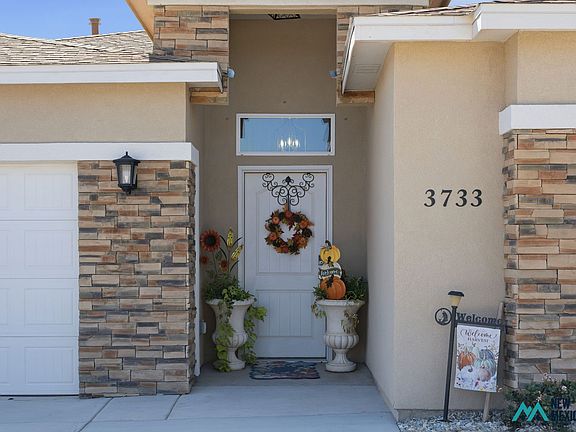 2nd image of 3733 Honeysuckle Dr