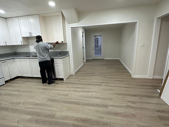 4th image of 10691 Seamont Dr
