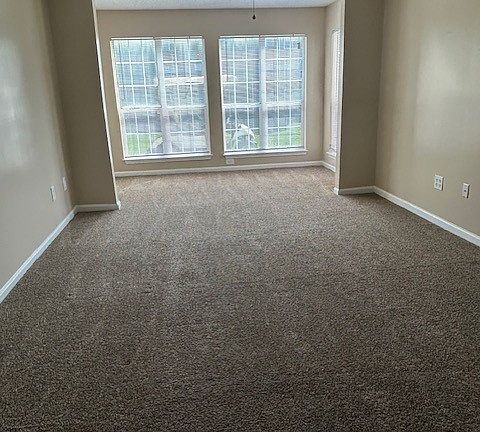 5th image of 1040 N Dupont Ave #Ffbcb1599