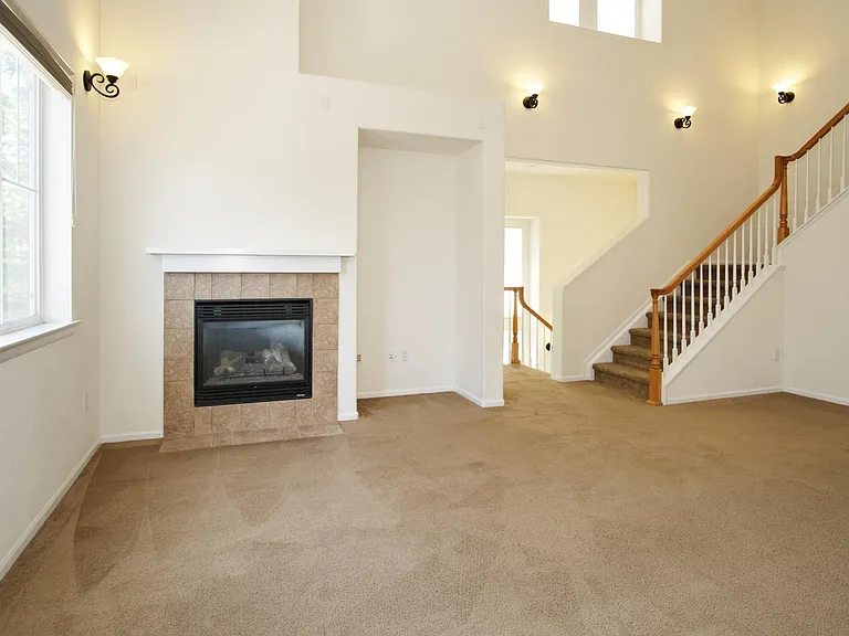 10585 Parkington Ln — Photo 4