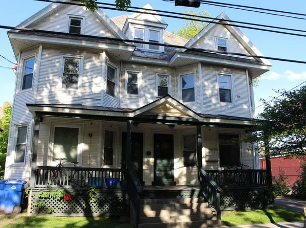 18-20 N Union St, Burlington, VT 05401