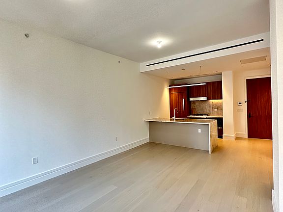 5th image of 165 Lexington Ave APT 7A