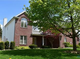 5916 Rock Hill Ln, Sylvania, OH 43560