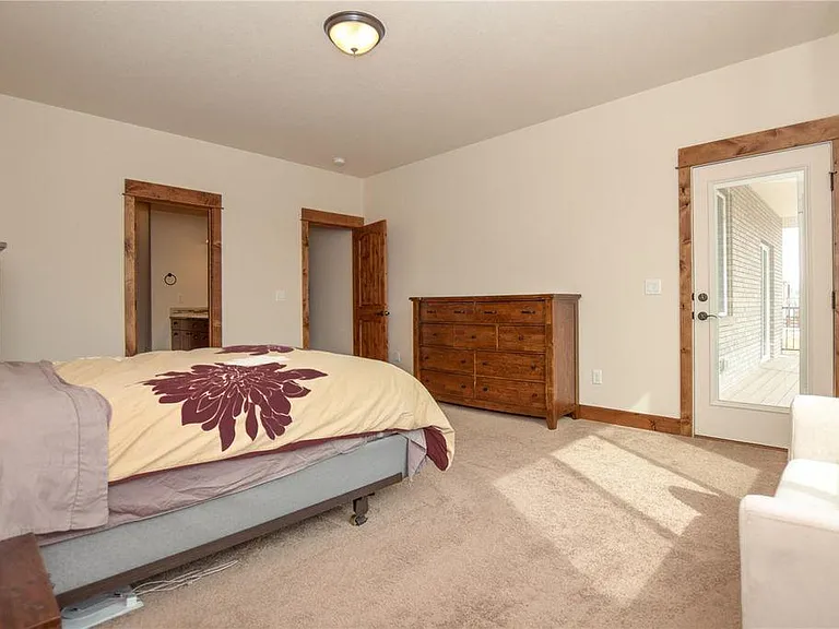 3646 Como Ct — Photo 10