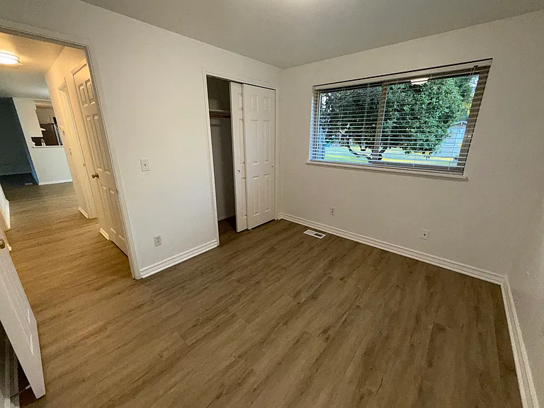 8554 NE 137th Pl — Photo 11