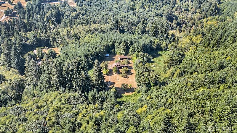 2nd image of 405 ITALIAN CREEK Road