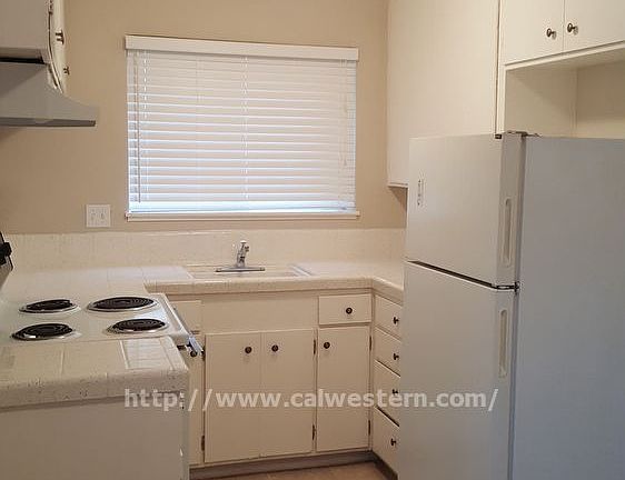 5th image of 1571 Quebec Ct APT 1