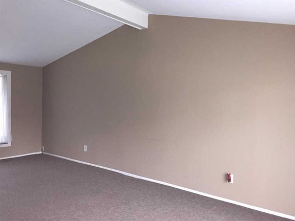 2nd image of 2744 Cumberland Ave