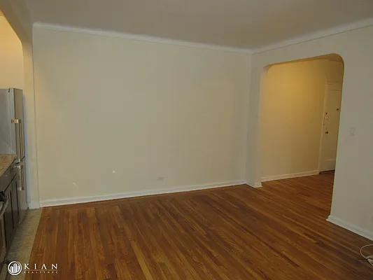 Rented by Kian Realty | media 19