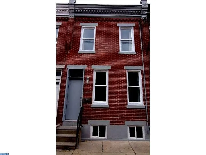 2333 E Harold St photo 1