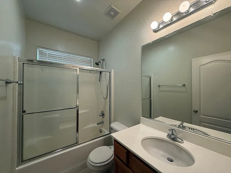 2751 Garnet Ln — Photo 11