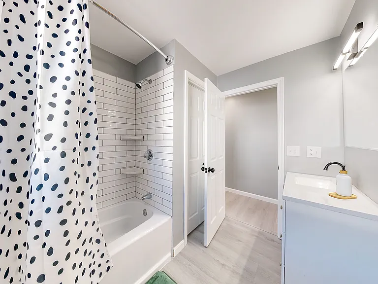 44 Hall St #1 — Photo 14