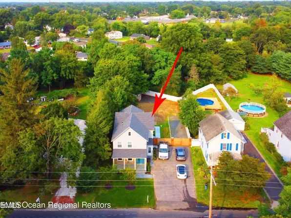 300 Monmouth Road, West Long Branch, NJ 07764