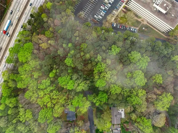 2384 Lauderdale Dr #88, Atlanta, GA 30345