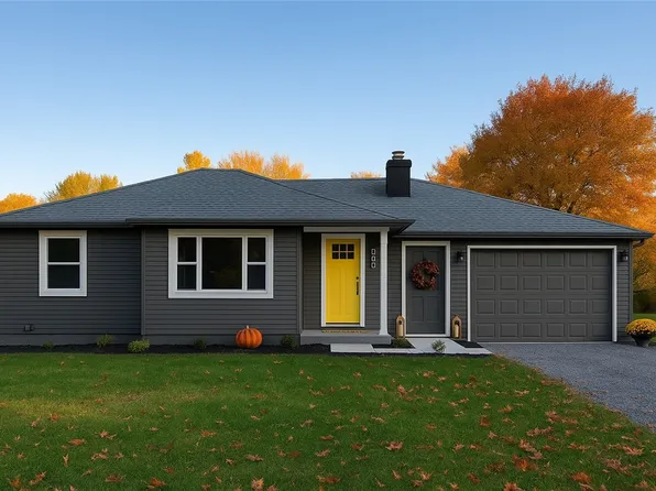 266 Dutch Ln, Hermitage, PA 16148