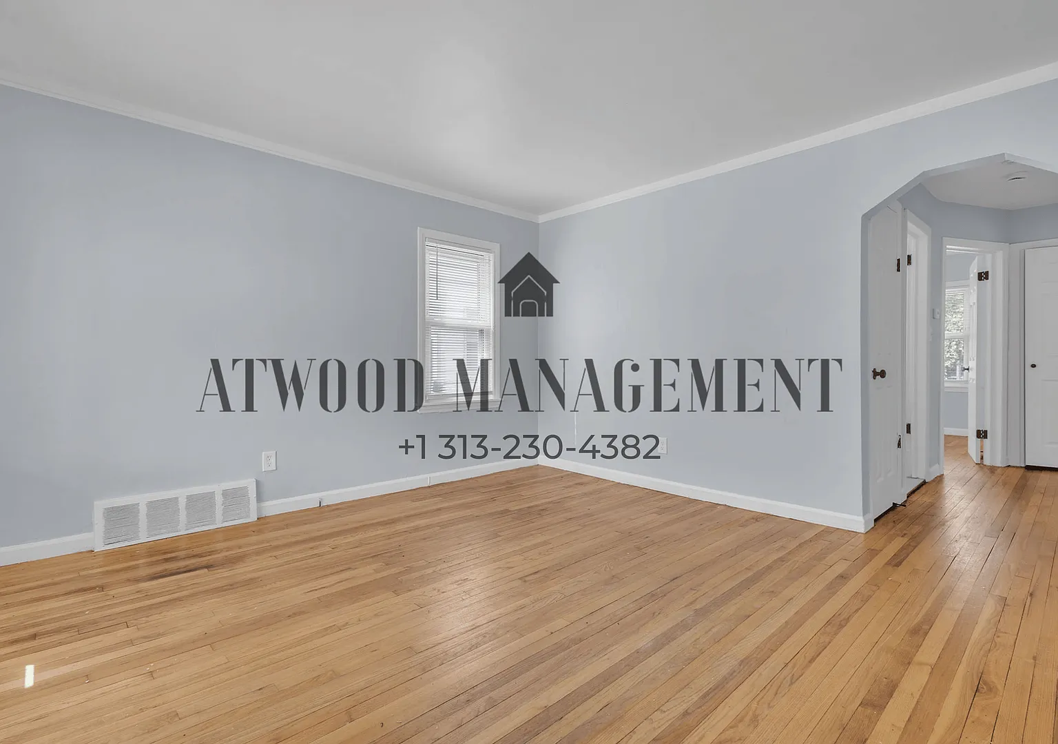 This beautifully updated 3-bedroom, 1-bath single-family home is ready for move-in! — Photo 3
