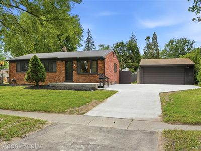 23040 Shiell St, Clinton Township, MI, 48035