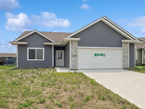 2103 White Oak Ln, Granger, IA 50109