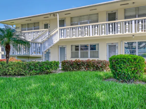 312 Camden N, West Palm Beach, FL 33417