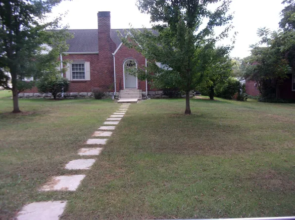 802 W Spring St, Lebanon, TN 37087