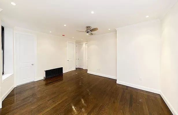 Rented by Avenues Real Estate | media 19