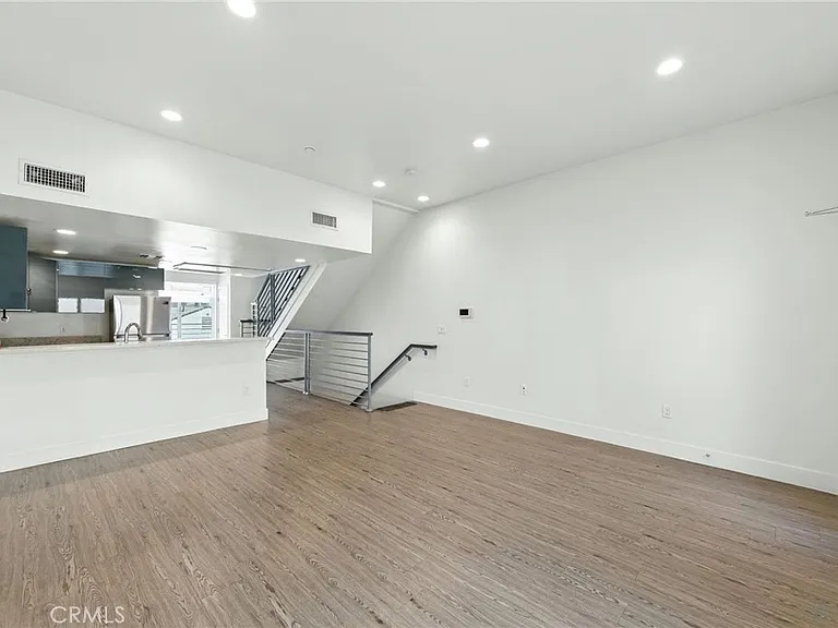 4461 Tujunga Ave #102 — Photo 5