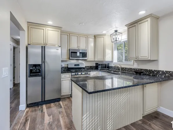 6473 S Dixie Dr, West Jordan, UT 84084