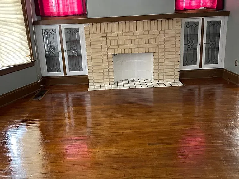 E. 146th 3290 — Photo 4