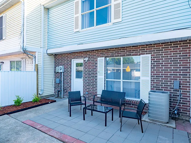 130 Mimosa Pl #D — Photo 22