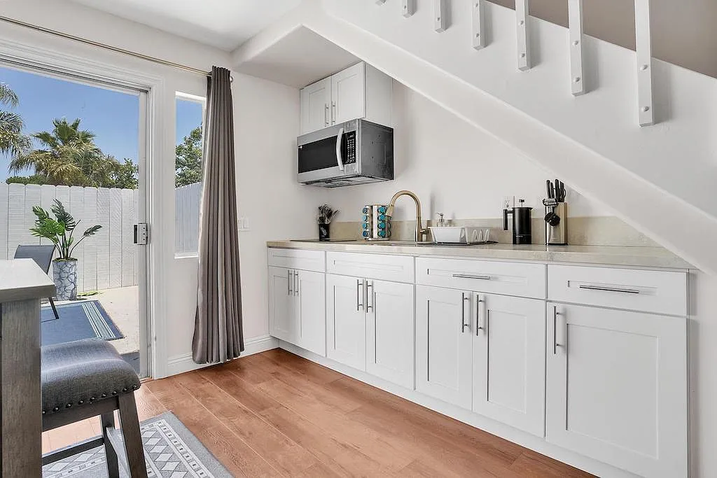 1 bed, 520 sqft, $2,250 — Photo 3