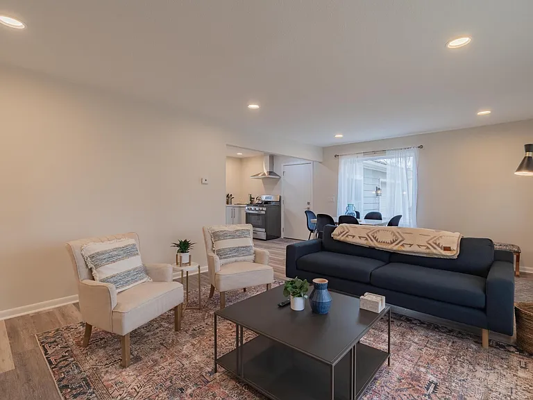 7 S Colonial Park Dr — Photo 5