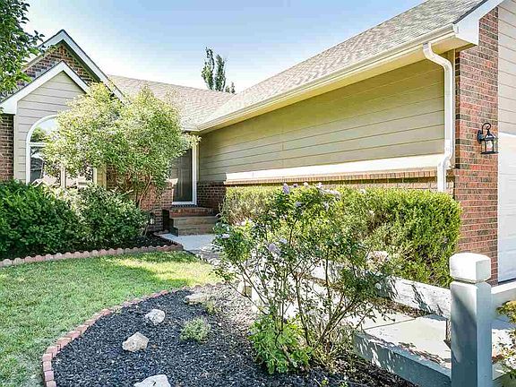 3rd image of 7021 E 35th St N