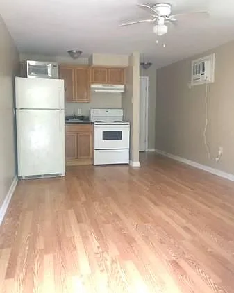 Studio, $1,025 — Photo 2