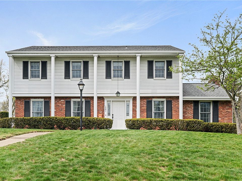 1st image of 1001 Centergate Dr