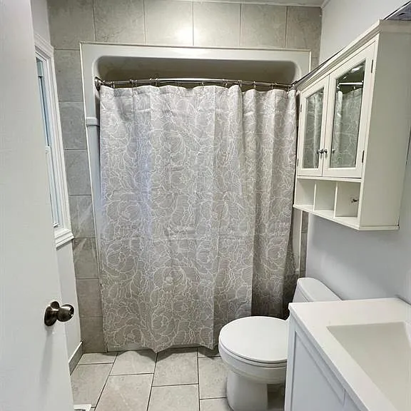 1058 California Ave — Photo 11