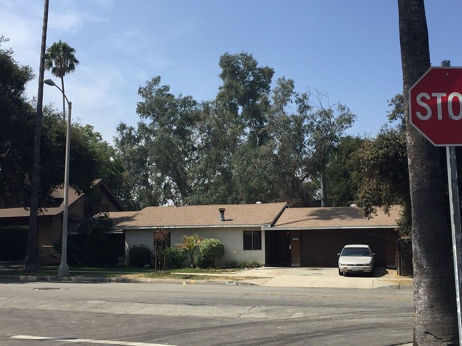1st image of 907 Lincoln Ave
