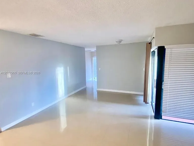 11447 SW 33rd Ln — Photo 11